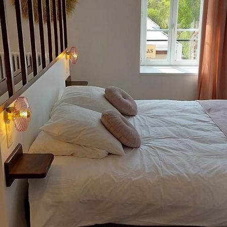 Auberge Le Petit Mas 伊苏瓦尔 外观 照片