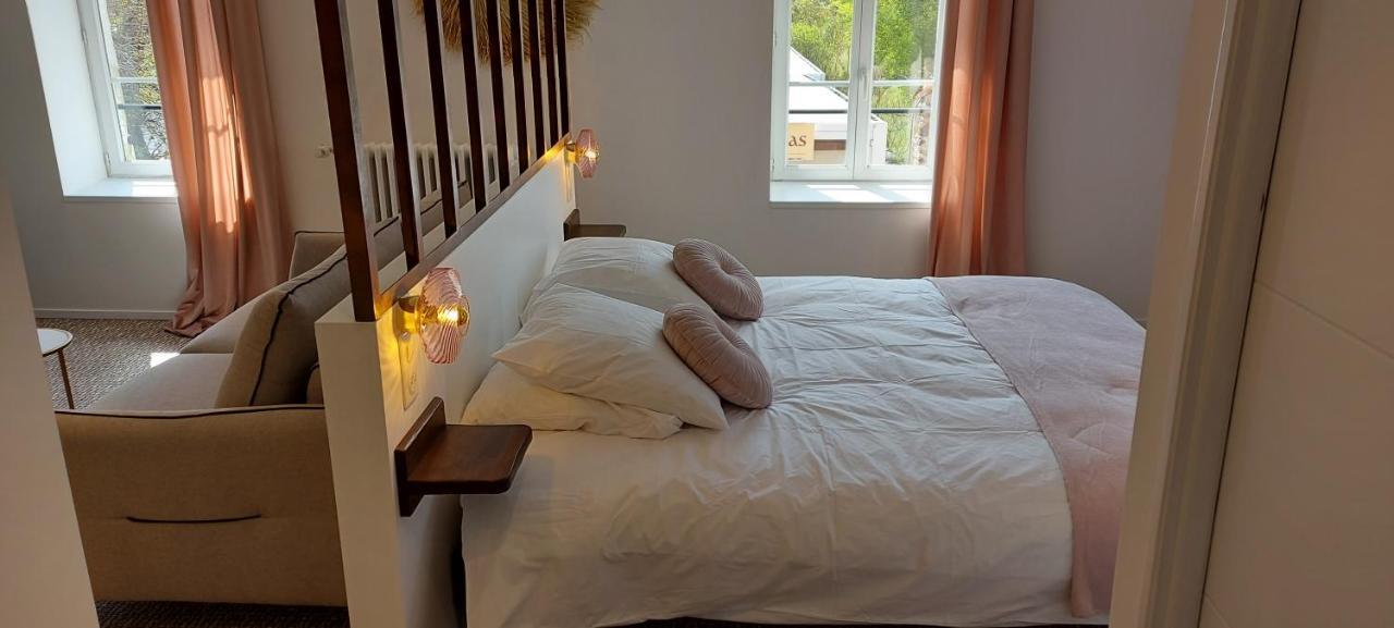 Auberge Le Petit Mas 伊苏瓦尔 外观 照片